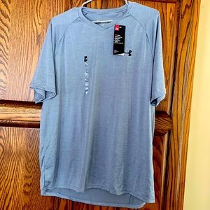 Under Armour men’s top